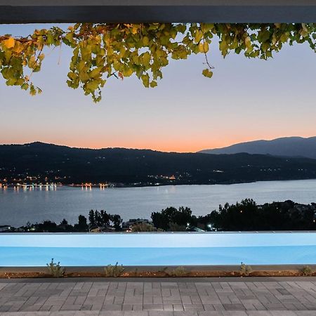 Appartamento Heaven'S Door Samos Town Esterno foto